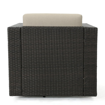 Poltrona girevole da esterno in vimini Puerta di Christopher Knight Home