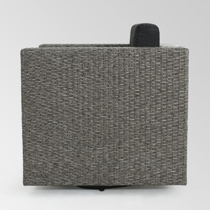 Poltrona girevole da esterno in vimini Puerta di Christopher Knight Home