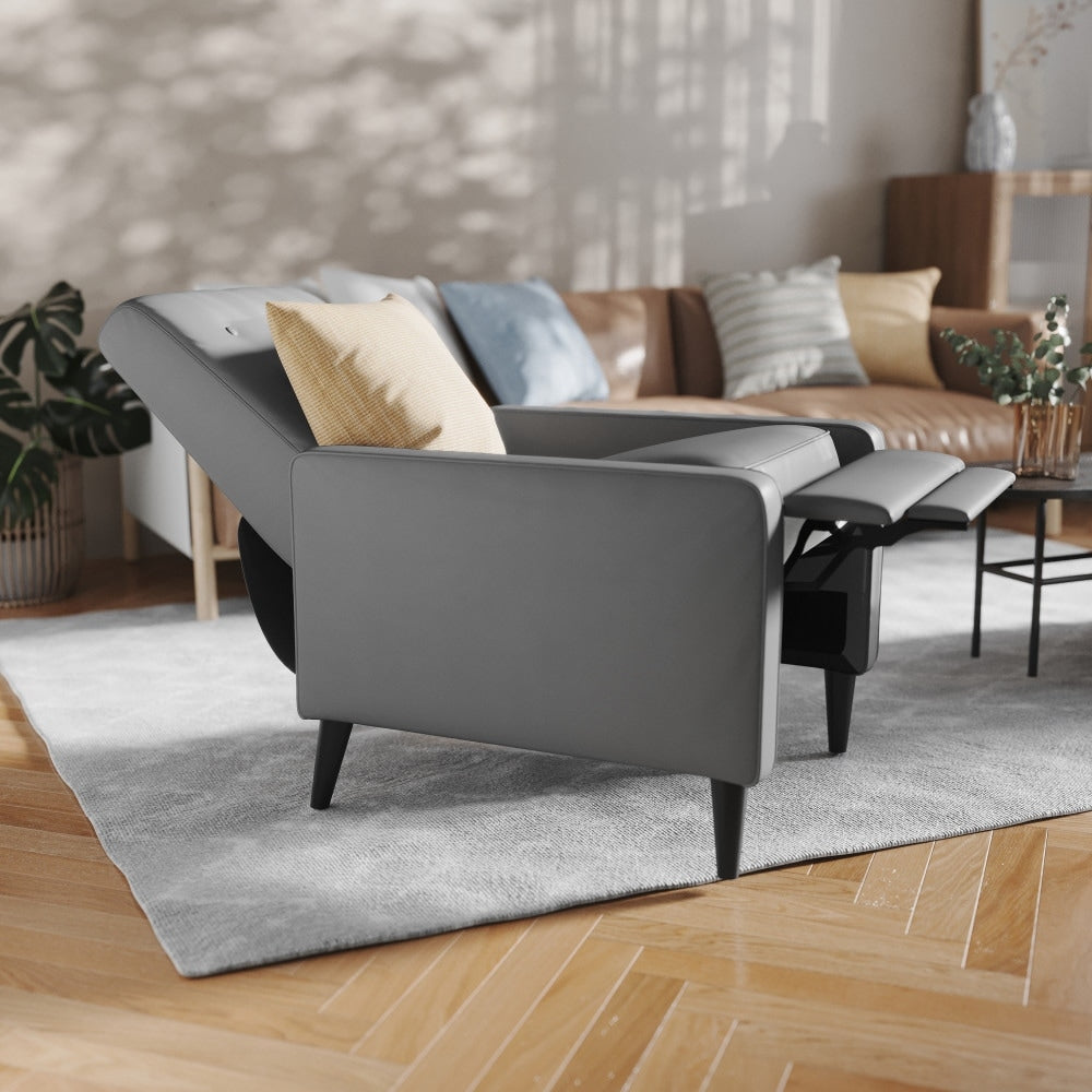 Poltrona reclinabile con schienale imbottito e bottoni