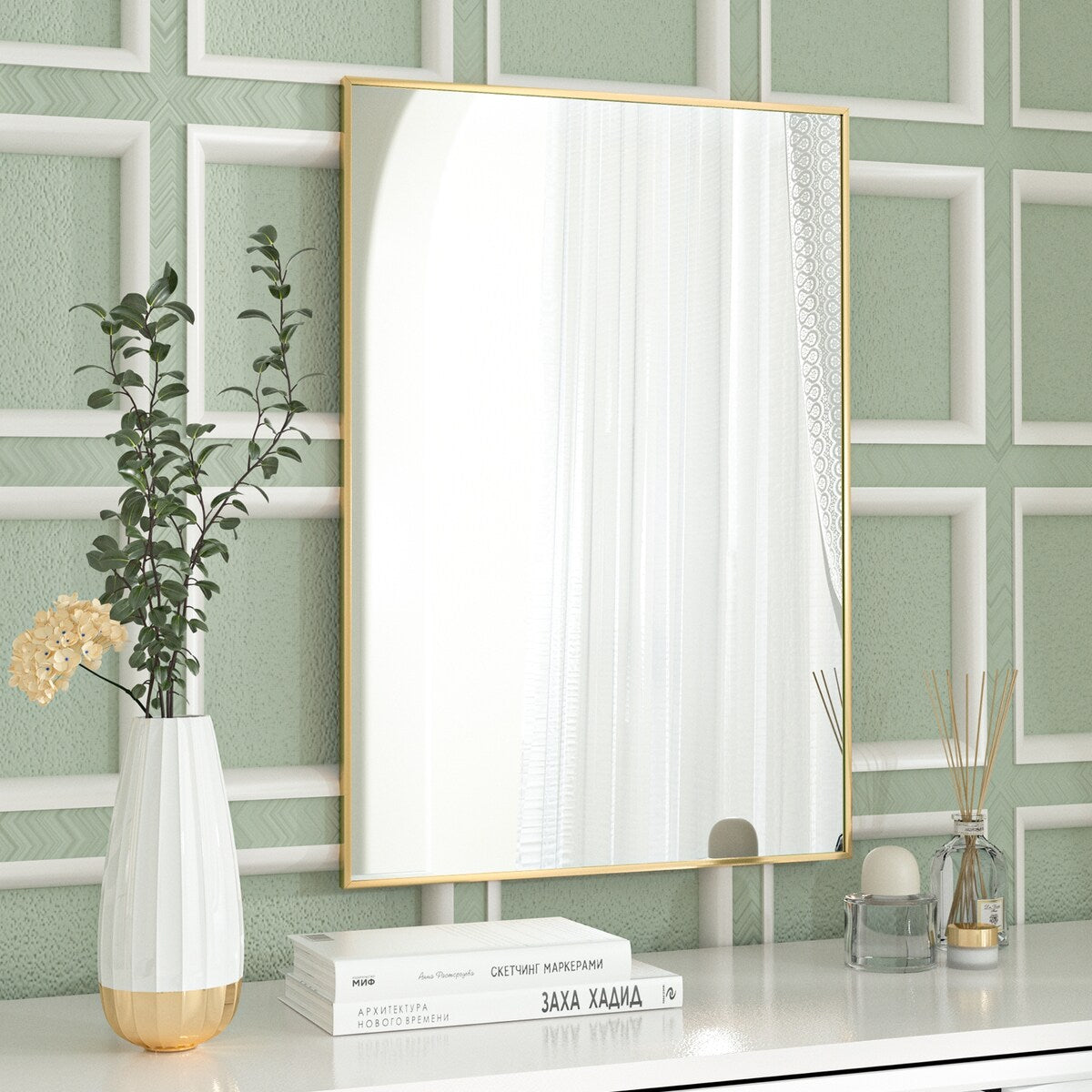 Specchio da parete per bagno rettangolare classico con cornice in metallo