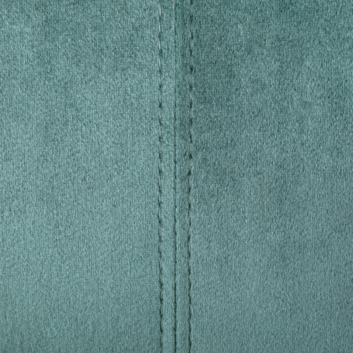 Divano a 3 posti Reitz Glam Velvet Shell di Christopher Knight Home - 76,25 L x 29,25 P x 33,50 A