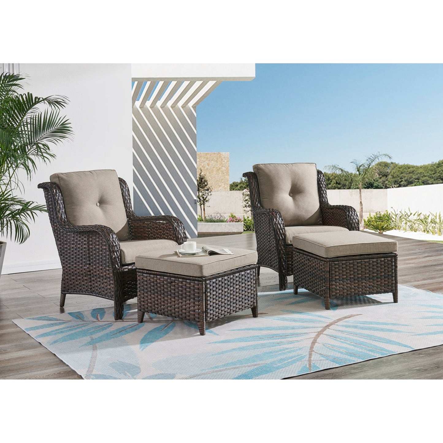 Set di mobili da giardino Pocassy da 5 pezzi con pouf