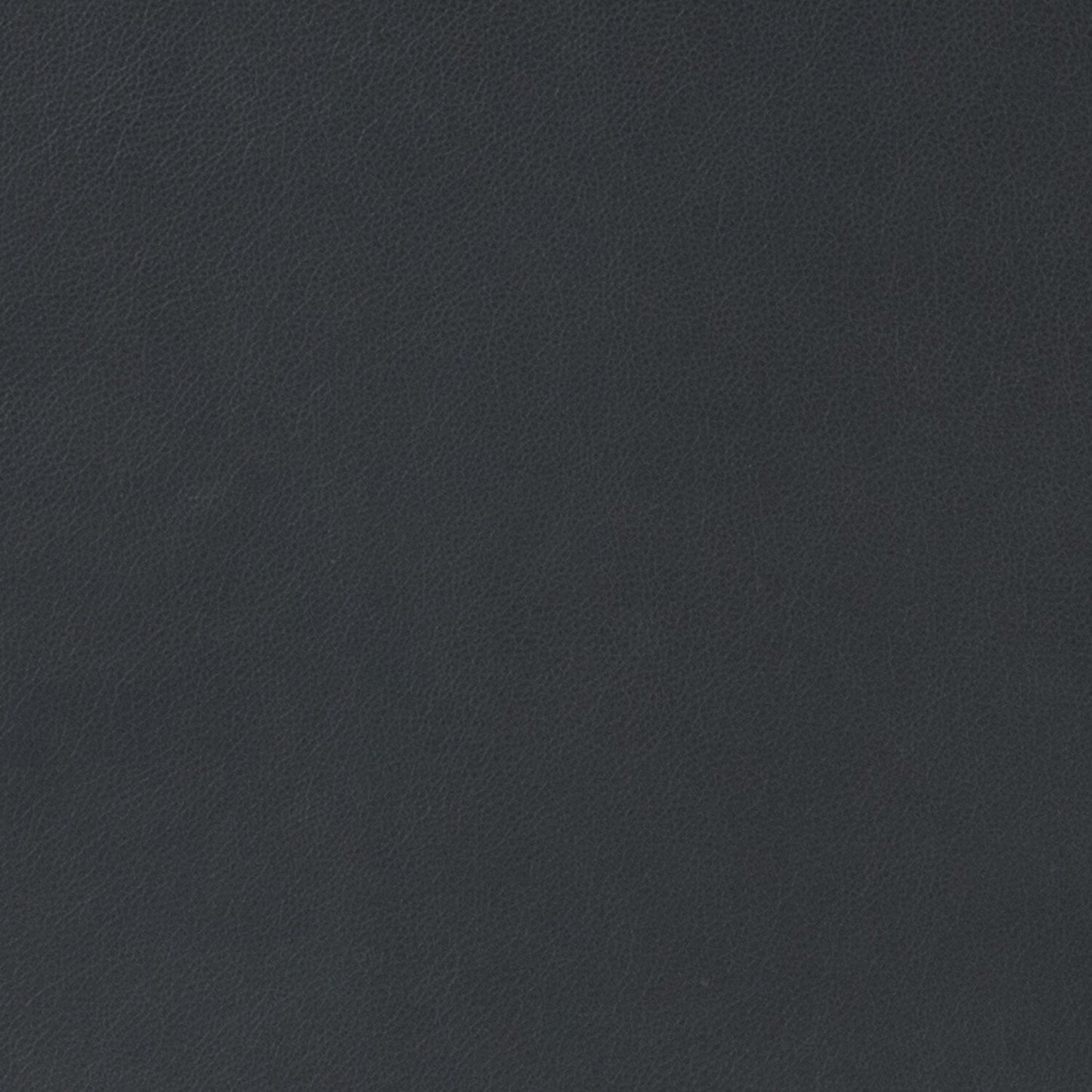 Divano Rita Living Room a 3 posti in vera pelle con gambe in legno massello e borchie