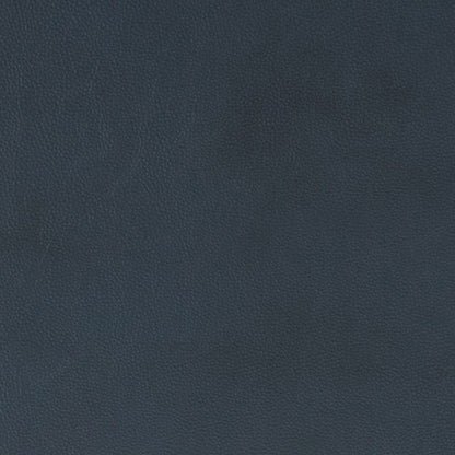 Divano Rita Living Room a 3 posti in vera pelle con gambe in legno massello e borchie