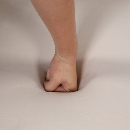 Divano in velluto moderno di metà secolo Roomfitters 82.4 con gambe in legno di gomma e cuscino di seduta spesso e rimovibile, 3 posti