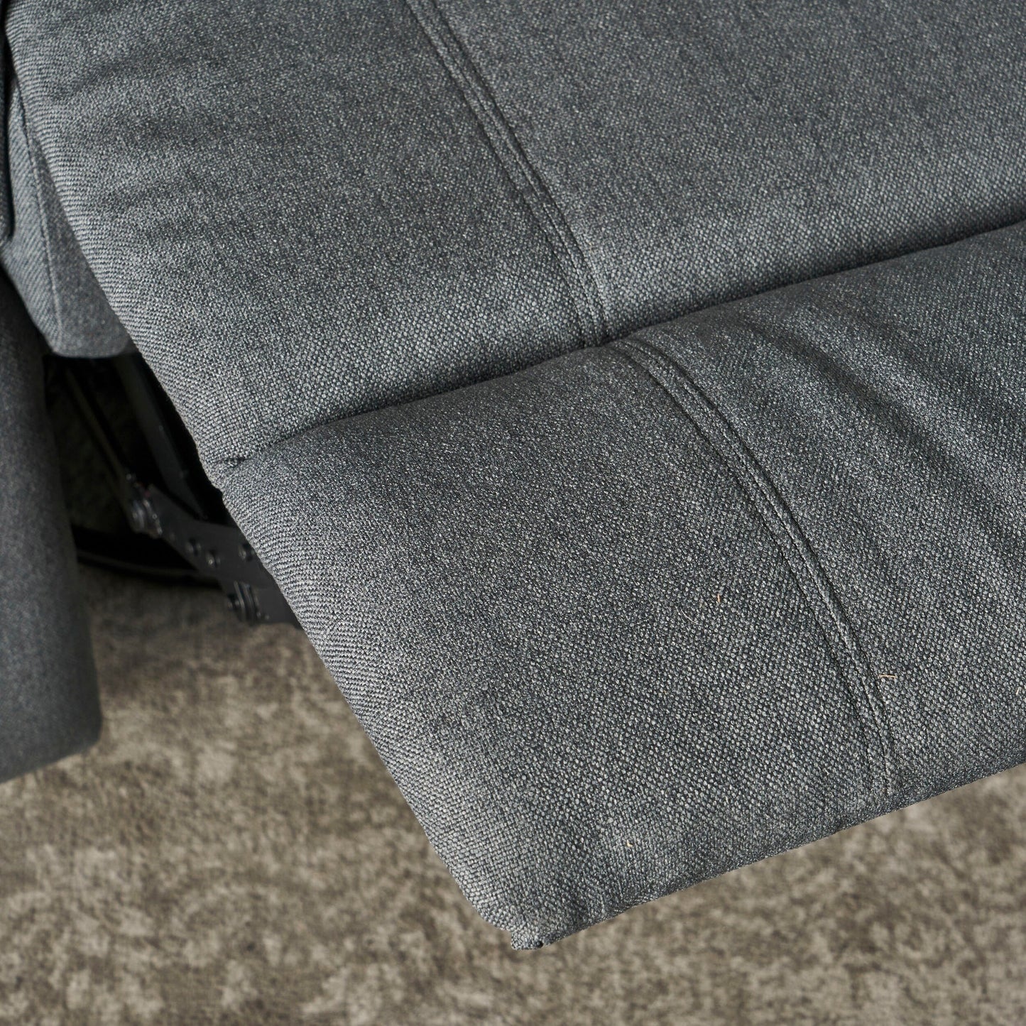 Poltrona reclinabile in tessuto Roomfitters con schienale girevole e reclinabile manualmente