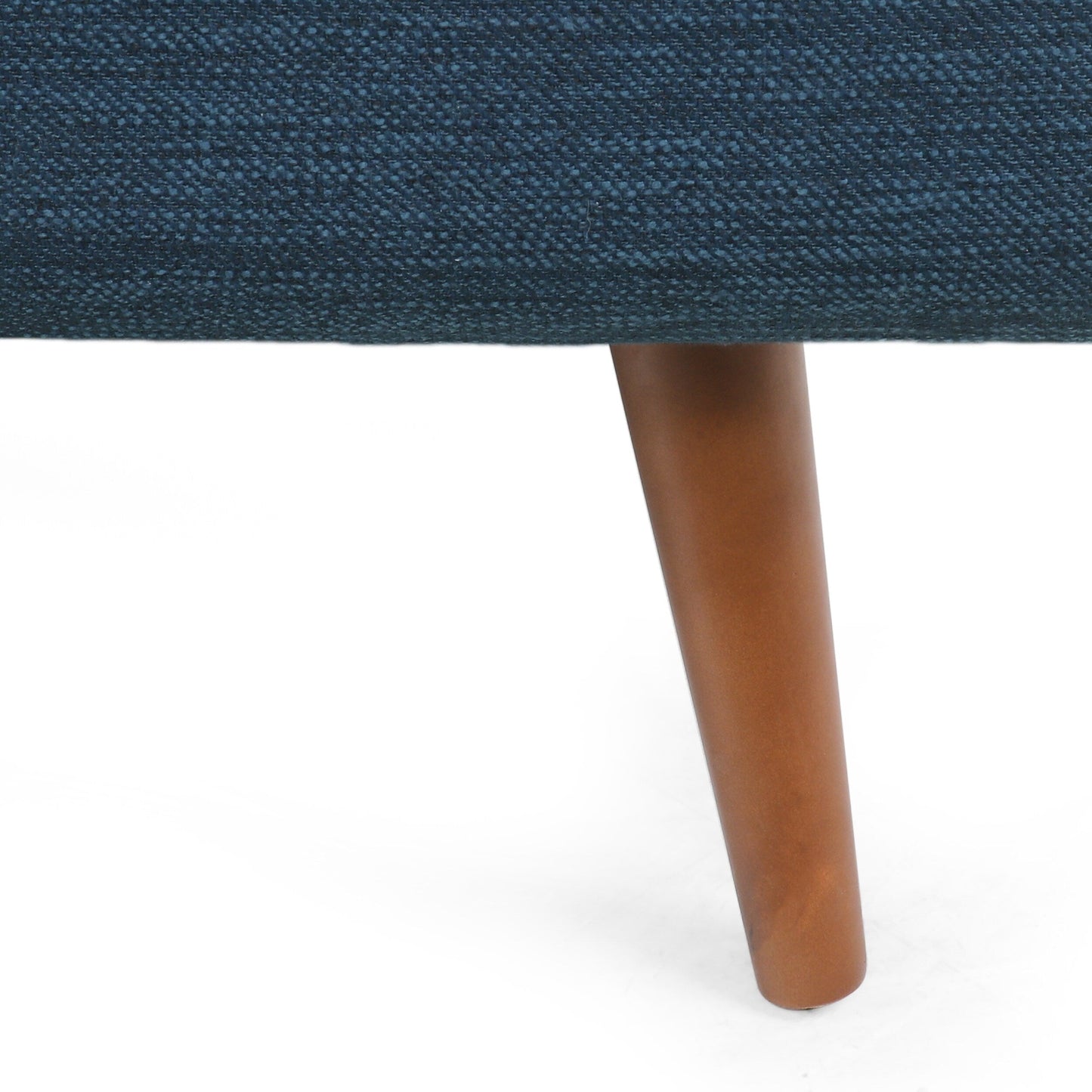 Divano moderno a 3 posti Roomfitters con eleganti cuscini imbottiti e gambe affusolate in legno per il soggiorno