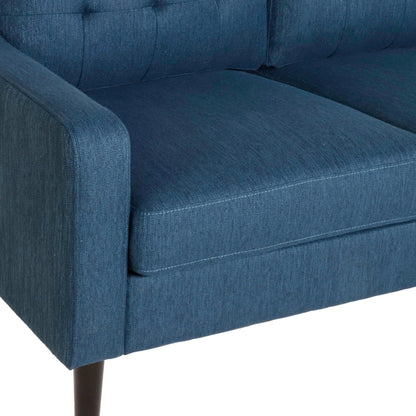 Divano moderno imbottito Roomfitters, divano con bottoni trapuntati, braccioli curvi e comodi cuscini