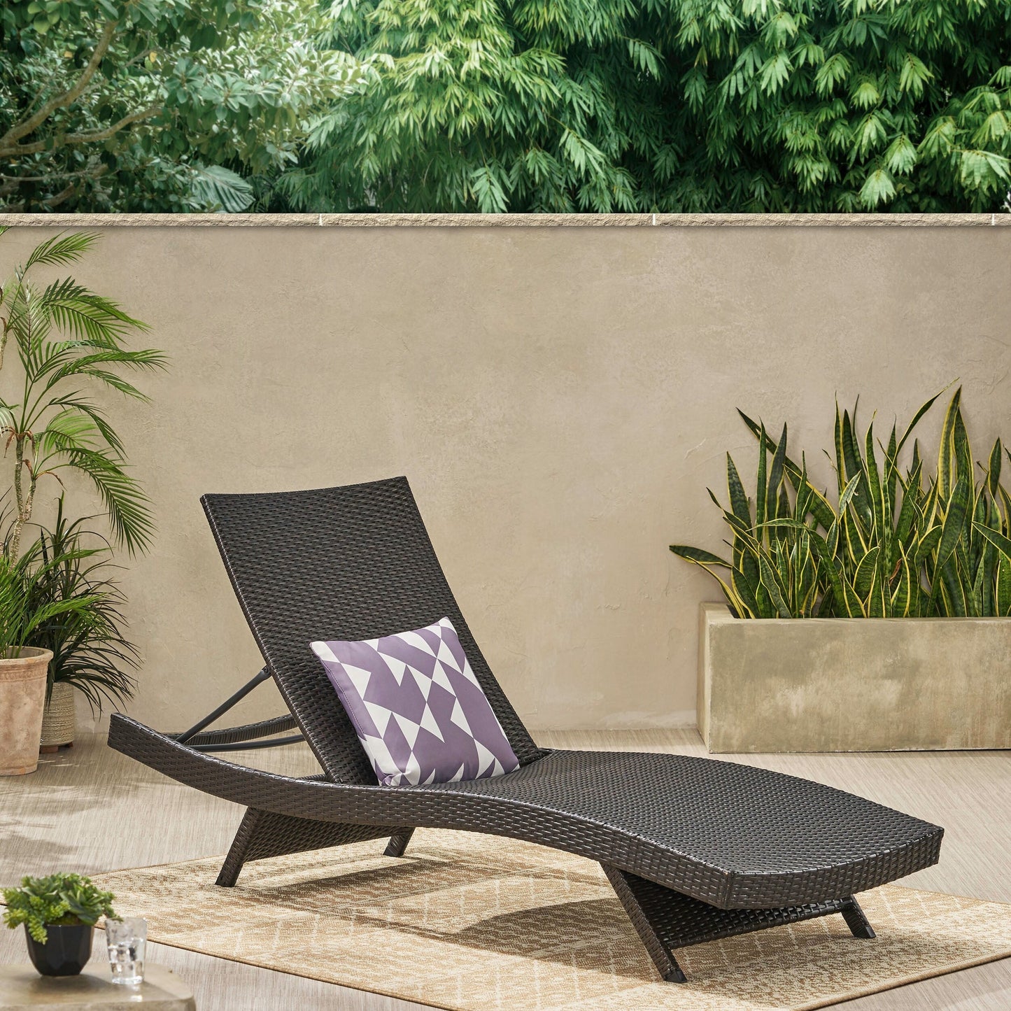 Set di chaise longue da esterno in vimini Roomfitters, sedie a sdraio reclinabili regolabili per patio, rattan resistente alle intemperie