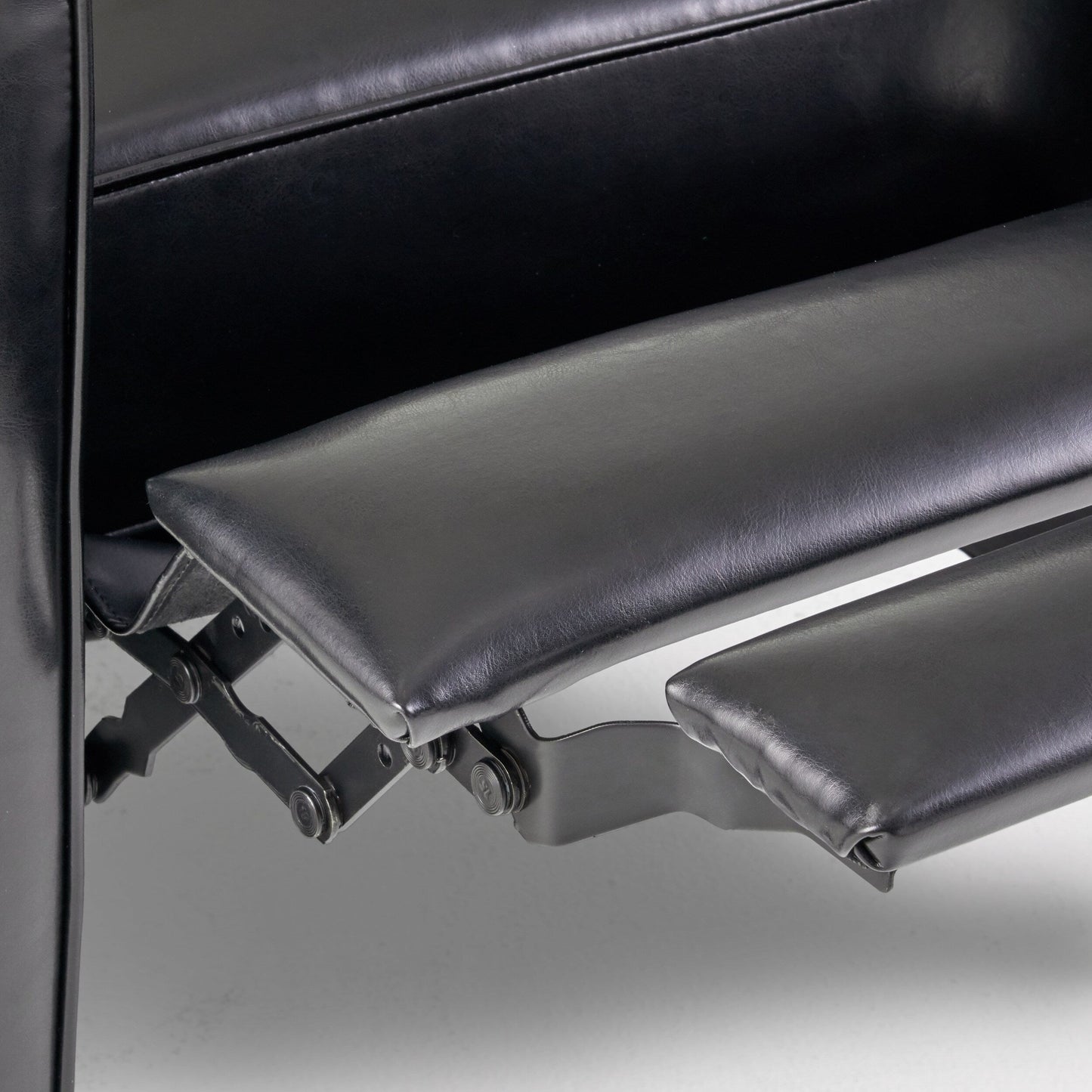 Poltrona reclinabile con schienale a spinta Roomfitters per un arredamento elegante della casa