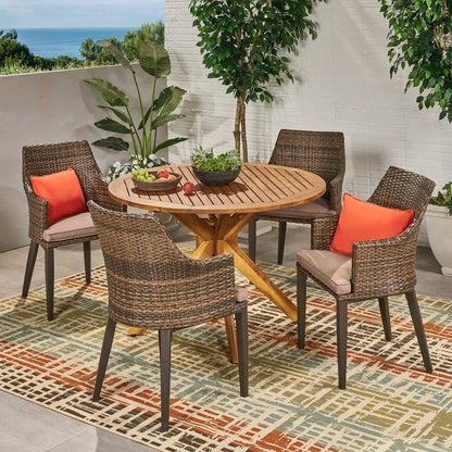 Set da pranzo rotondo in vimini e legno Ryan Outdoor da 5 pezzi con cuscini di Christopher Knight Home