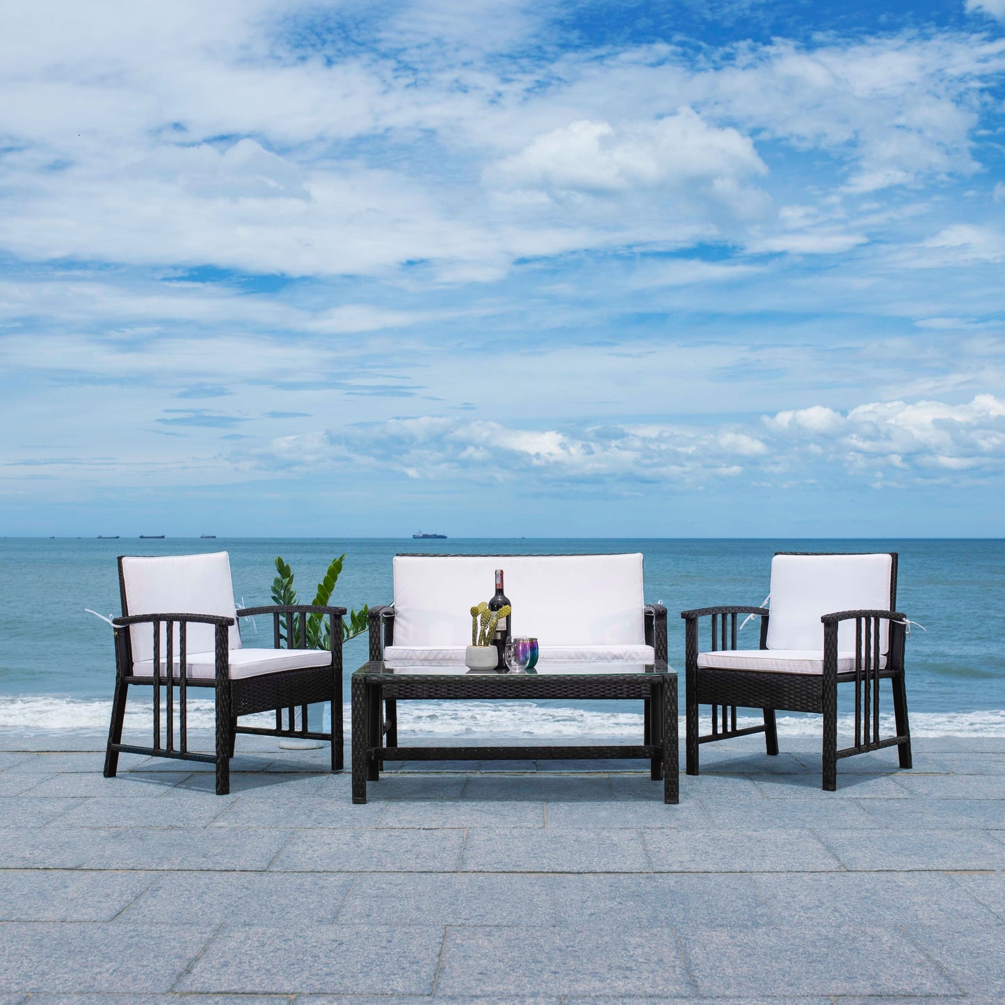 Set da soggiorno in vimini da esterno SAFAVIEH Jeta, 4 pezzi - 43L x 31P x 26A