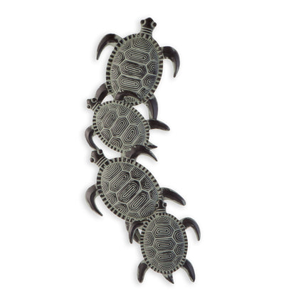 Scultura da parete in metallo a forma di tartaruga Castine di SEI Furniture