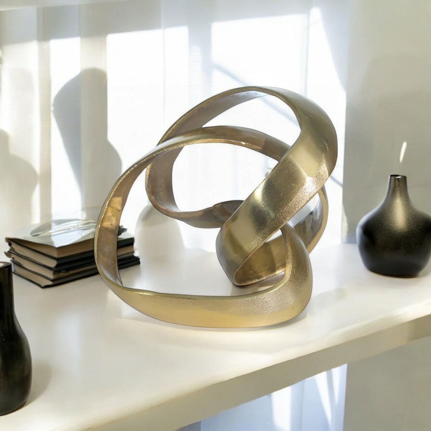 Scultura decorativa intrecciata astratta in alluminio moderno Sagebrook Home - 8 x 8 x 7