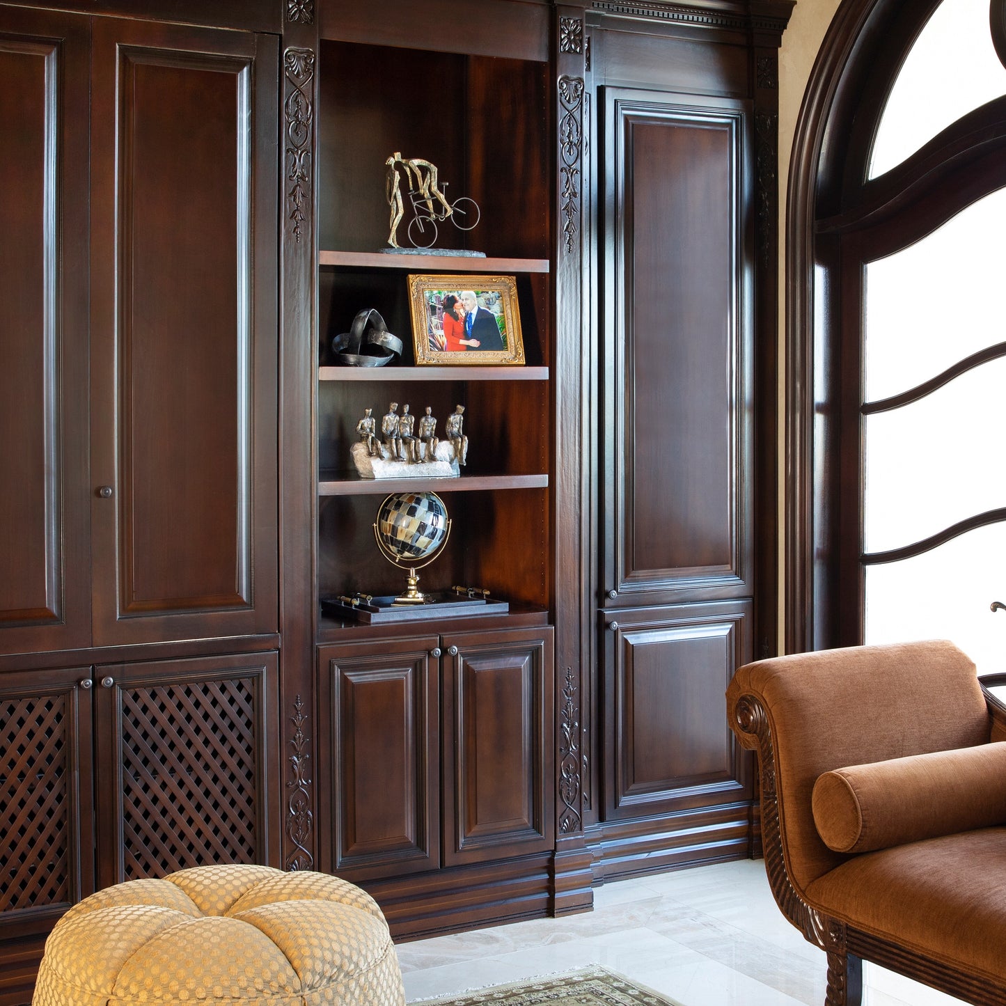 Scultura decorativa intrecciata astratta in alluminio moderno Sagebrook Home - 8 x 8 x 7