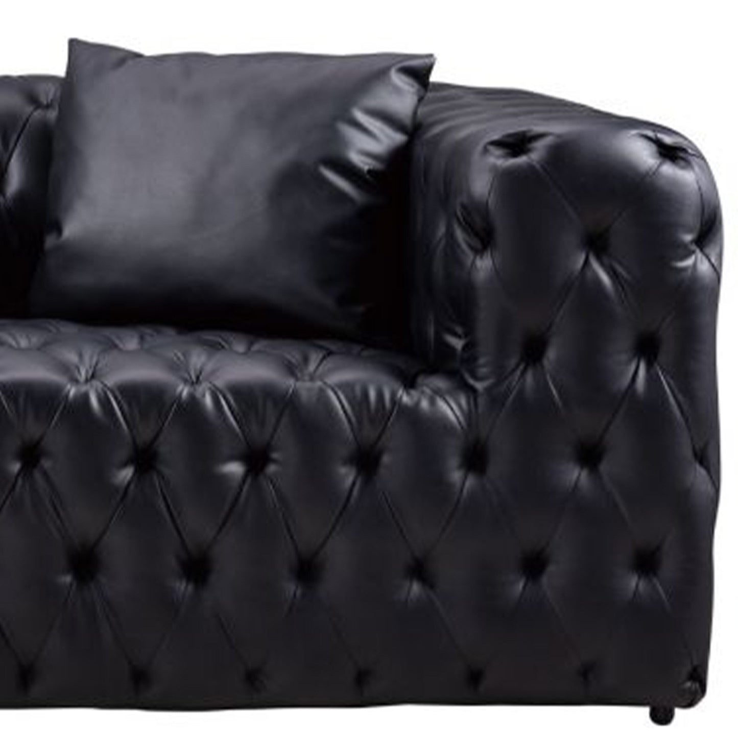 Divano Sam, in similpelle trapuntata nera, cuscini decorativi, Chesterfield, 84 pollici