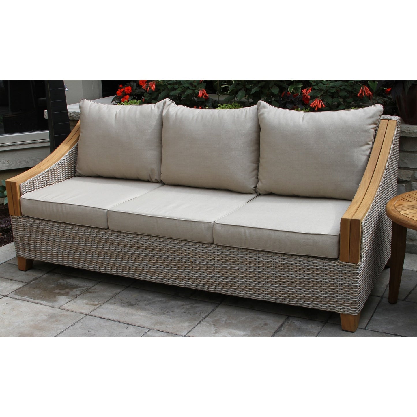 Set di divani Samera in vimini di frassino e teak da 4 pezzi con tessuti Sunbrella