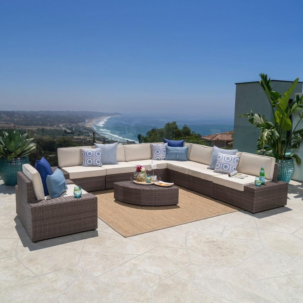 Divano componibile in vimini da 9 pezzi Santa Cruz Outdoor con cuscini di Christopher Knight Home