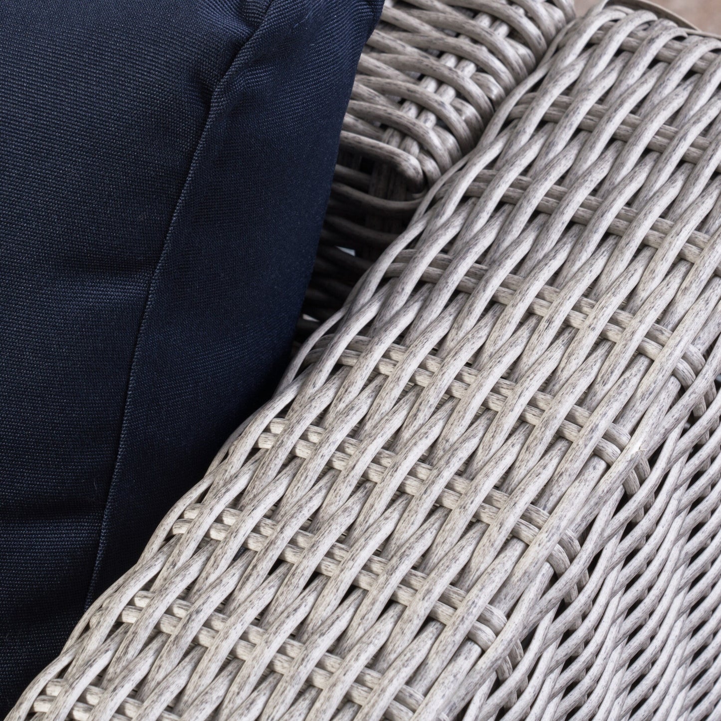 Set di sedute componibili in vimini da 5 pezzi Santa Rosa Outdoor con cuscini di Christopher Knight Home