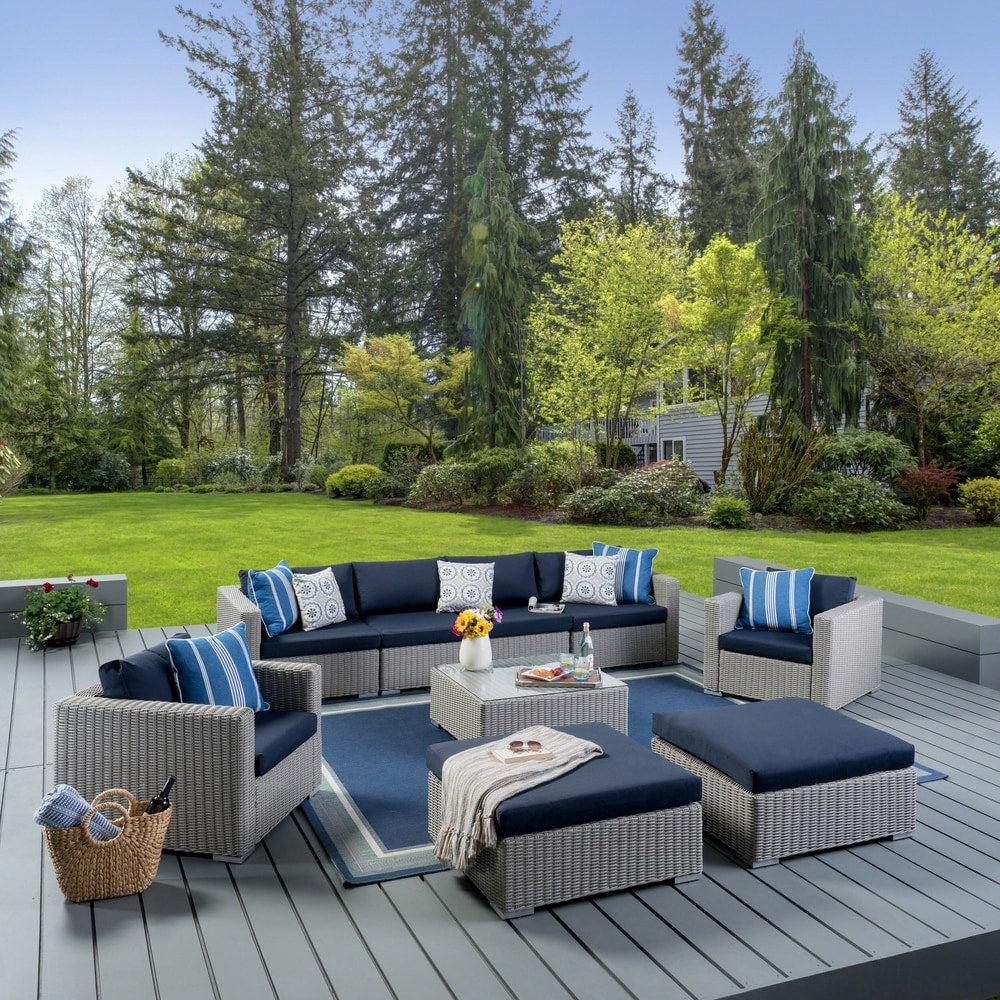 Divano componibile da esterno Santa Rosa in vimini da 9 pezzi con cuscini di Christopher Knight Home