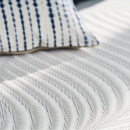 Materasso in memory foam Sealy Conform Essentials da 11,5 pollici e set letto regolabile Ease