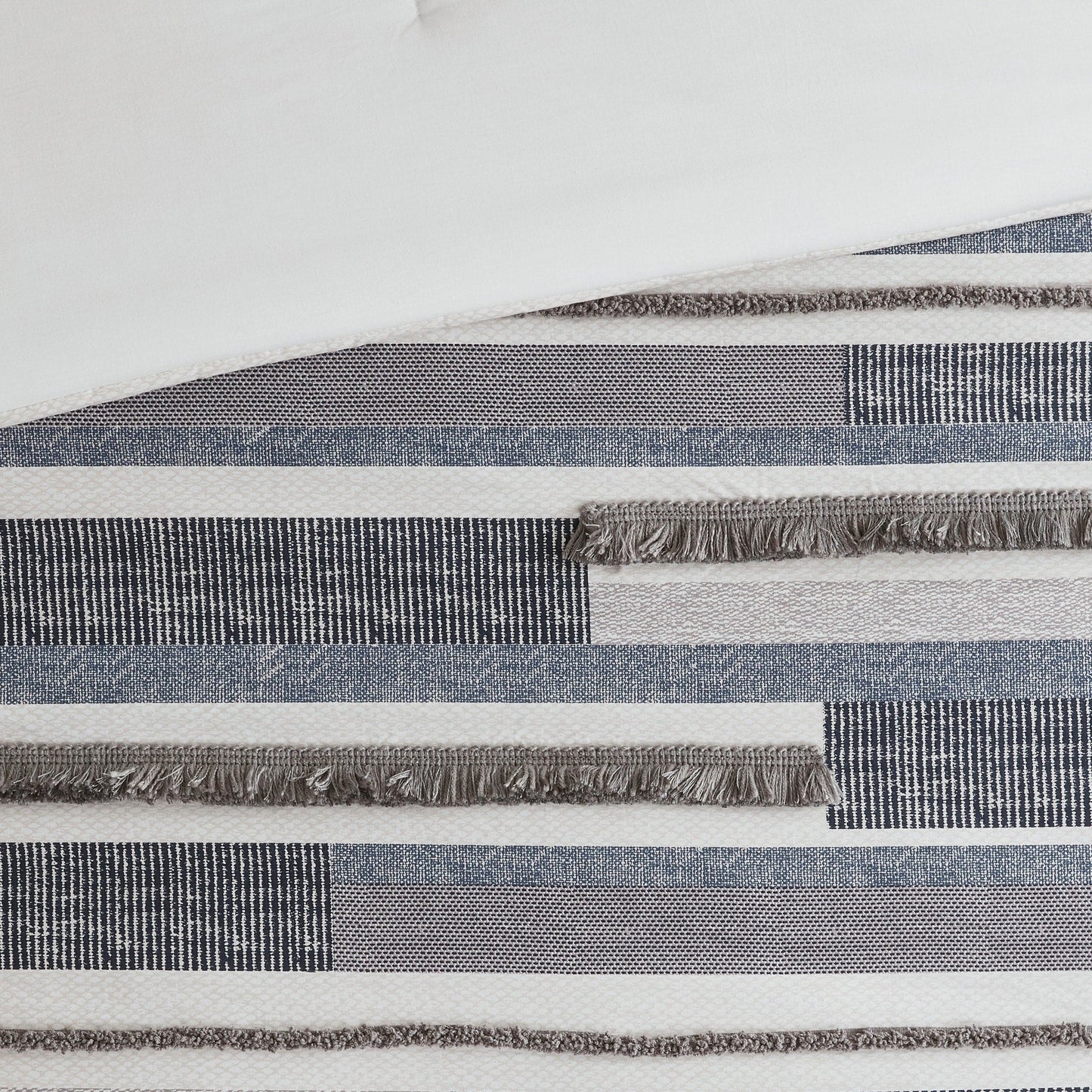 Set copripiumino stampato in cotone Serena INK+IVY 3 pezzi con finiture blu navy