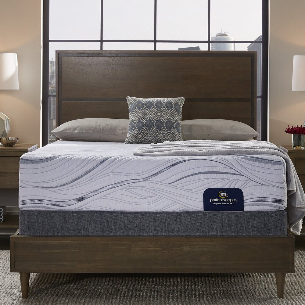 Set di materassi in memory foam gel Serta Perfect Sleeper Cedarcrest da 10 pollici Queen-size
