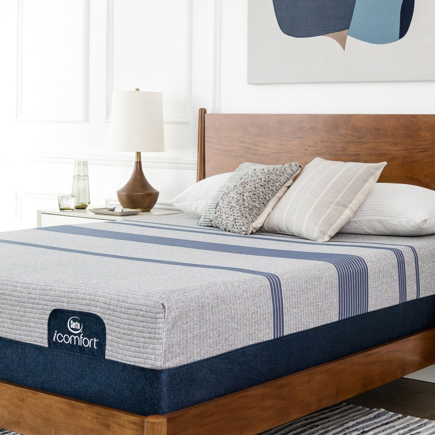 Materasso in memory foam Serta iComfort Blue Max 1000 da 13 pollici e set letto regolabile