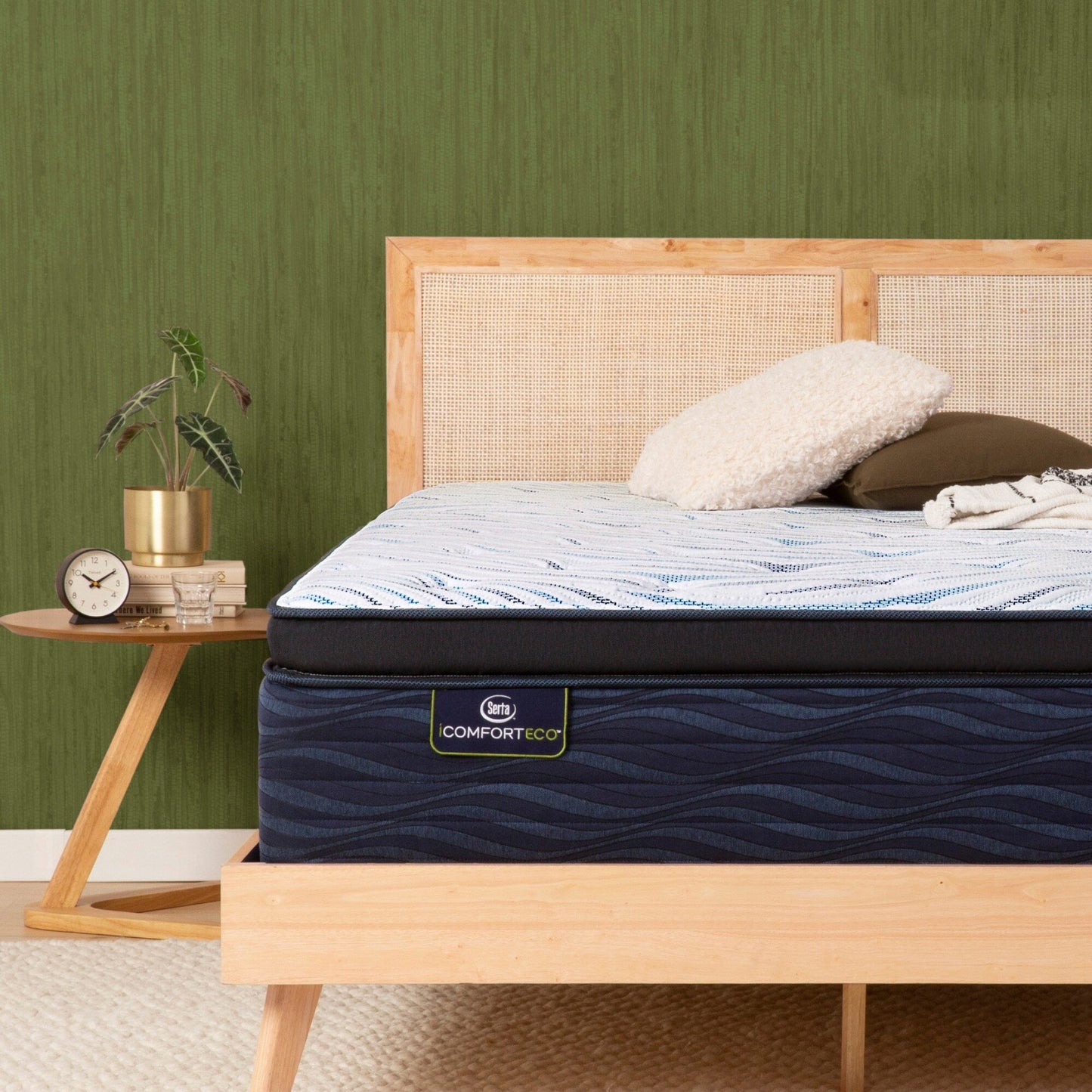 Materasso Serta iComfortECO Q40HD 16.75 Hybrid Ultra Plush Pillow Top e set base regolabile