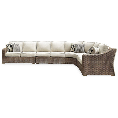 Pacchetto di sedute da esterno Signature Design by Ashley Beachcroft marrone/beige da 8 pezzi - 107 L x 37,75 P x 34,63 A
