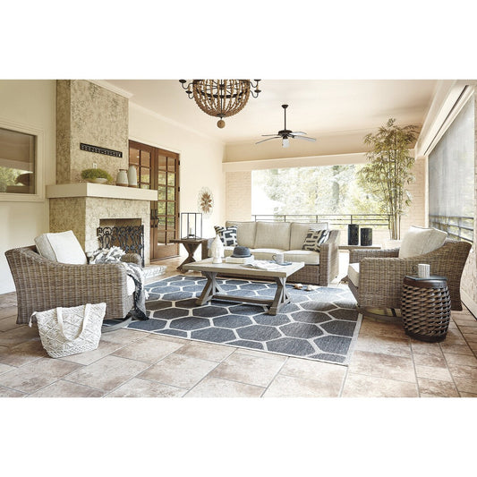 Divano da esterno Signature Design by Ashley Beachcroft e 2 poltrone con tavolino e 2 tavolini laterali