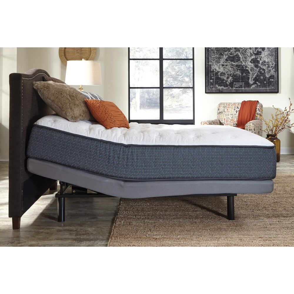 Materasso King-size in peluche Cal in edizione limitata Signature Design by Ashley