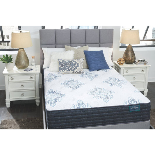 Materasso King Size bianco Signature Design by Ashley Mt. Dana Plush da 16 pollici