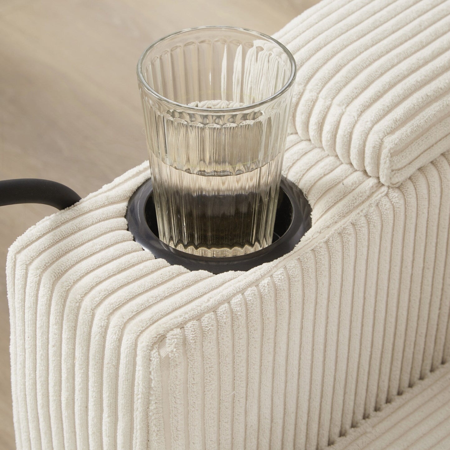 Divano letto in velluto a coste con porte USB