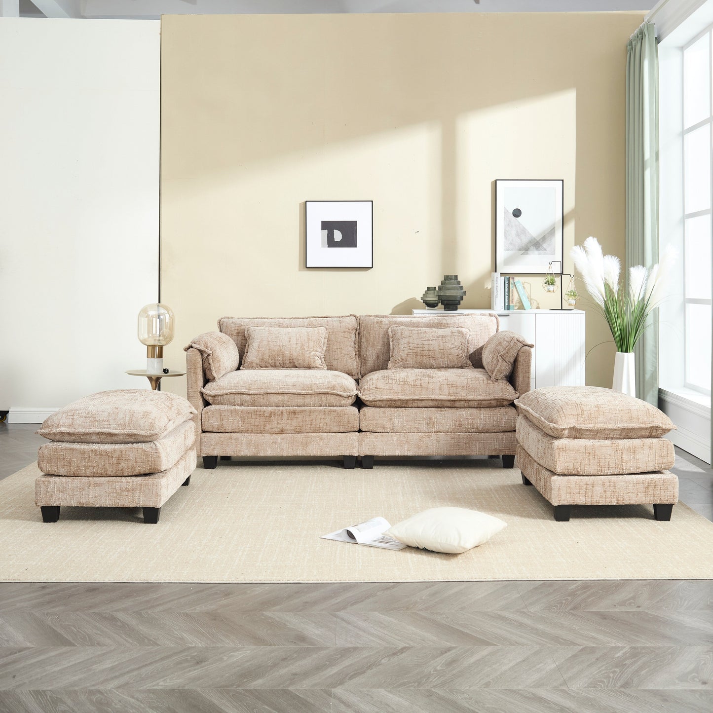 Costruzione solida, la struttura complessiva del divano è stabile, due sgabelli e divano a due posti con tasche laterali