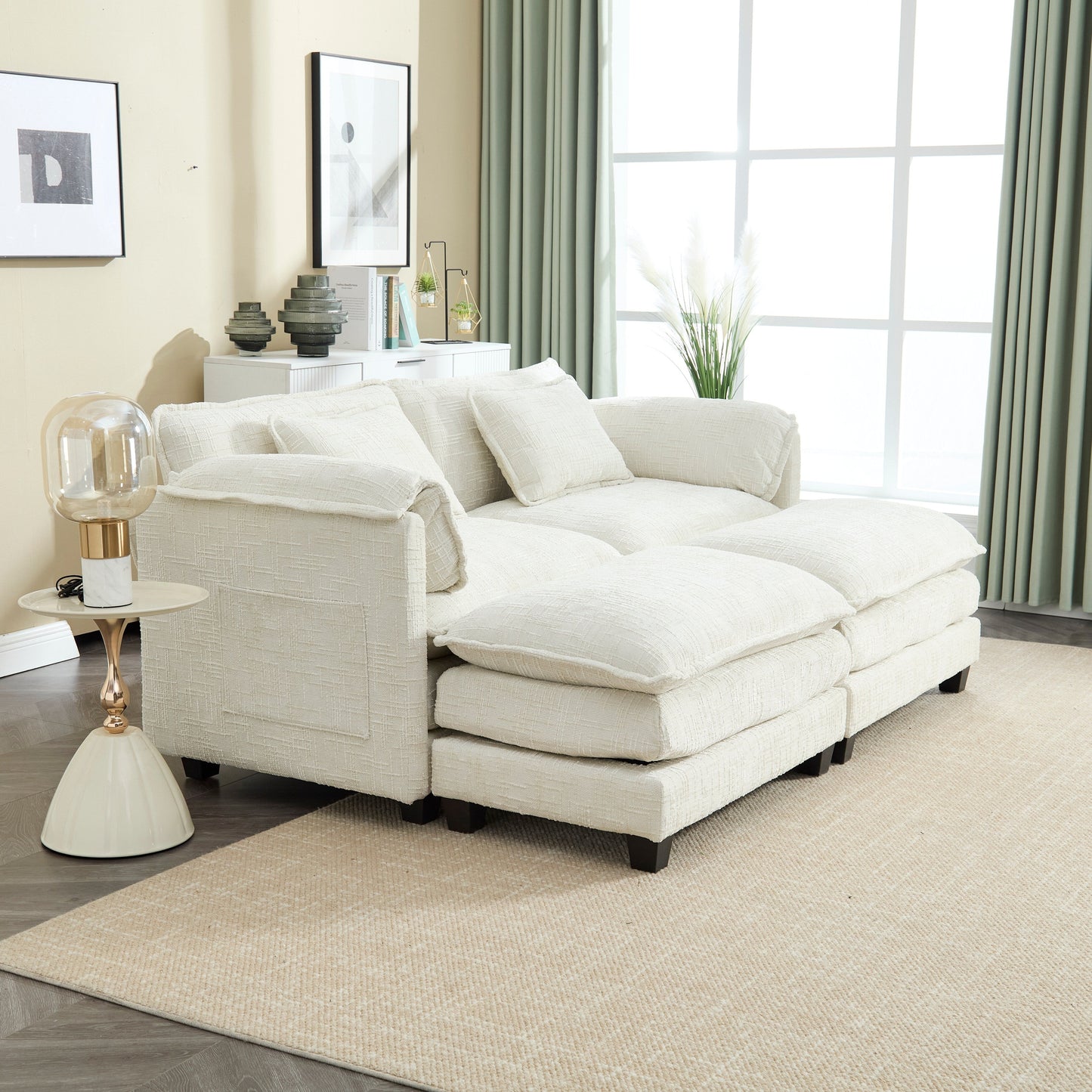 Costruzione solida, la struttura complessiva del divano è stabile, due sgabelli e divano a due posti con tasche laterali