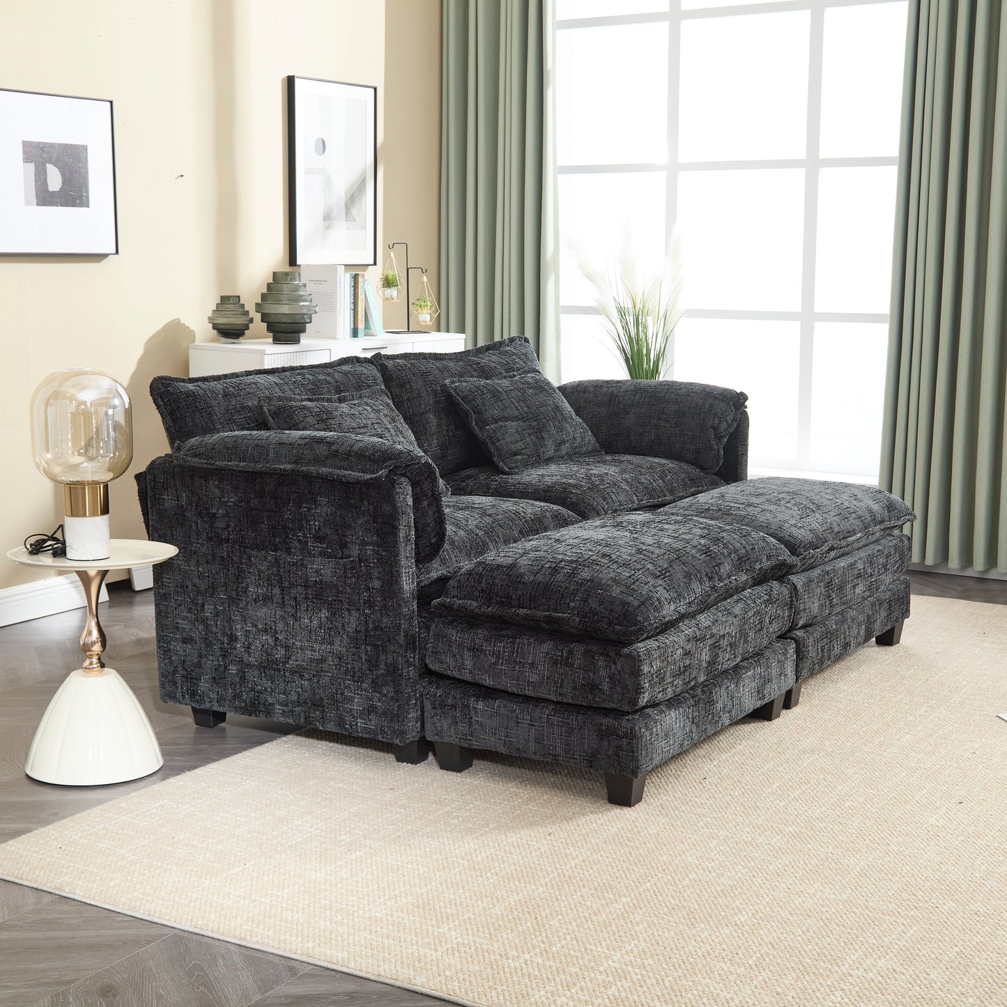 Costruzione solida, la struttura complessiva del divano è stabile, due sgabelli e divano a due posti con tasche laterali