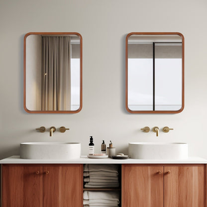 Specchio da parete rettangolare con angoli arrotondati e cornice in legno massello