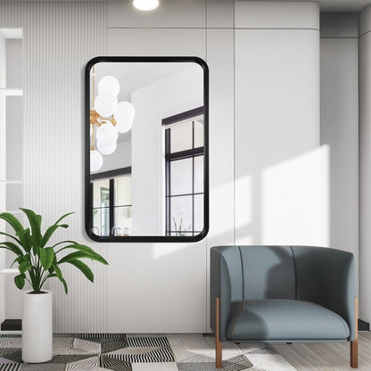 Specchio da parete rettangolare con angoli arrotondati e cornice in legno massello