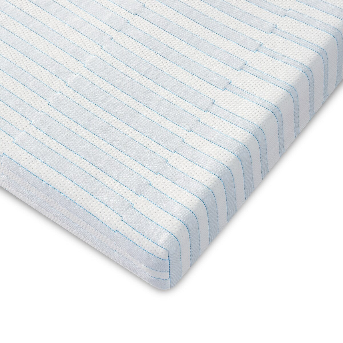 Materasso in memory foam a triplo strato Bodipedic da 8 pollici in una scatola