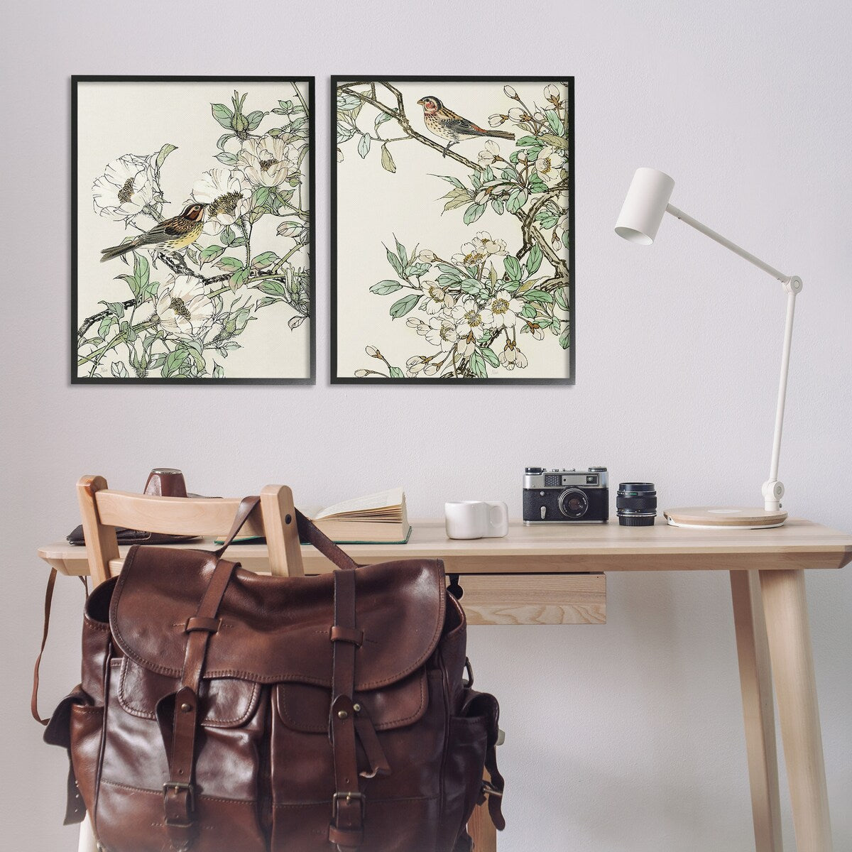 Stupell Classic Sparrow on Blossoms, set di 2 pezzi con cornice Giclée, design di Nan