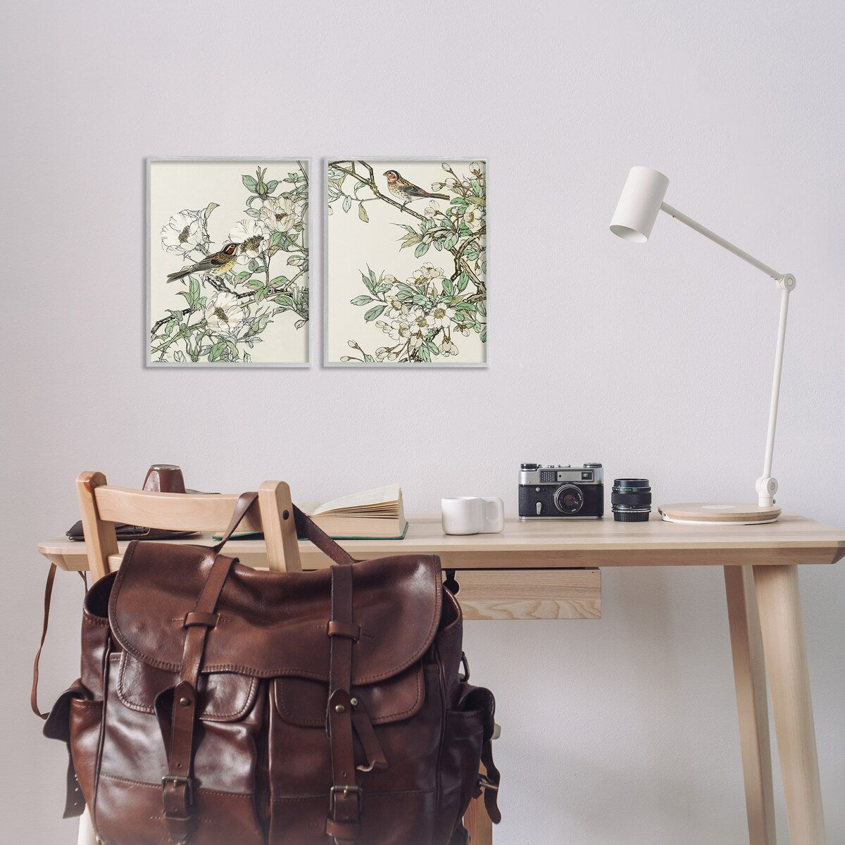 Stupell Classic Sparrow on Blossoms, set di 2 pezzi con cornice Giclée, design di Nan