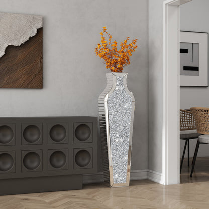 Vaso da terra alto con diamanti frantumati