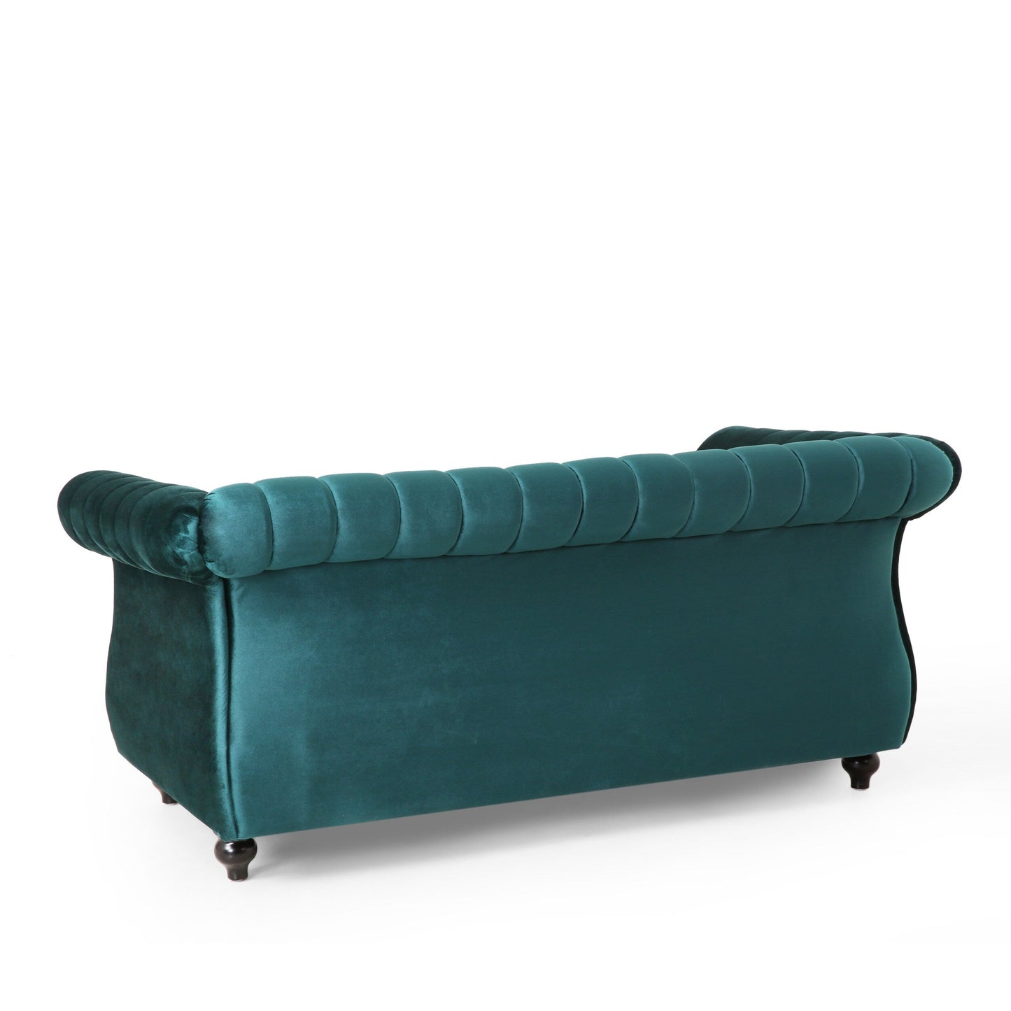 Divano a due posti Chesterfield color verde acqua con borchie e gambe in legno di betulla