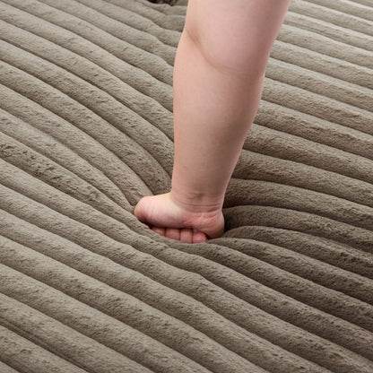 Poltrone imbottite per camera da letto UIXE con bracciolo destro e cuscino lombare