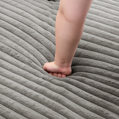 Poltrone imbottite per camera da letto UIXE con bracciolo destro e cuscino lombare