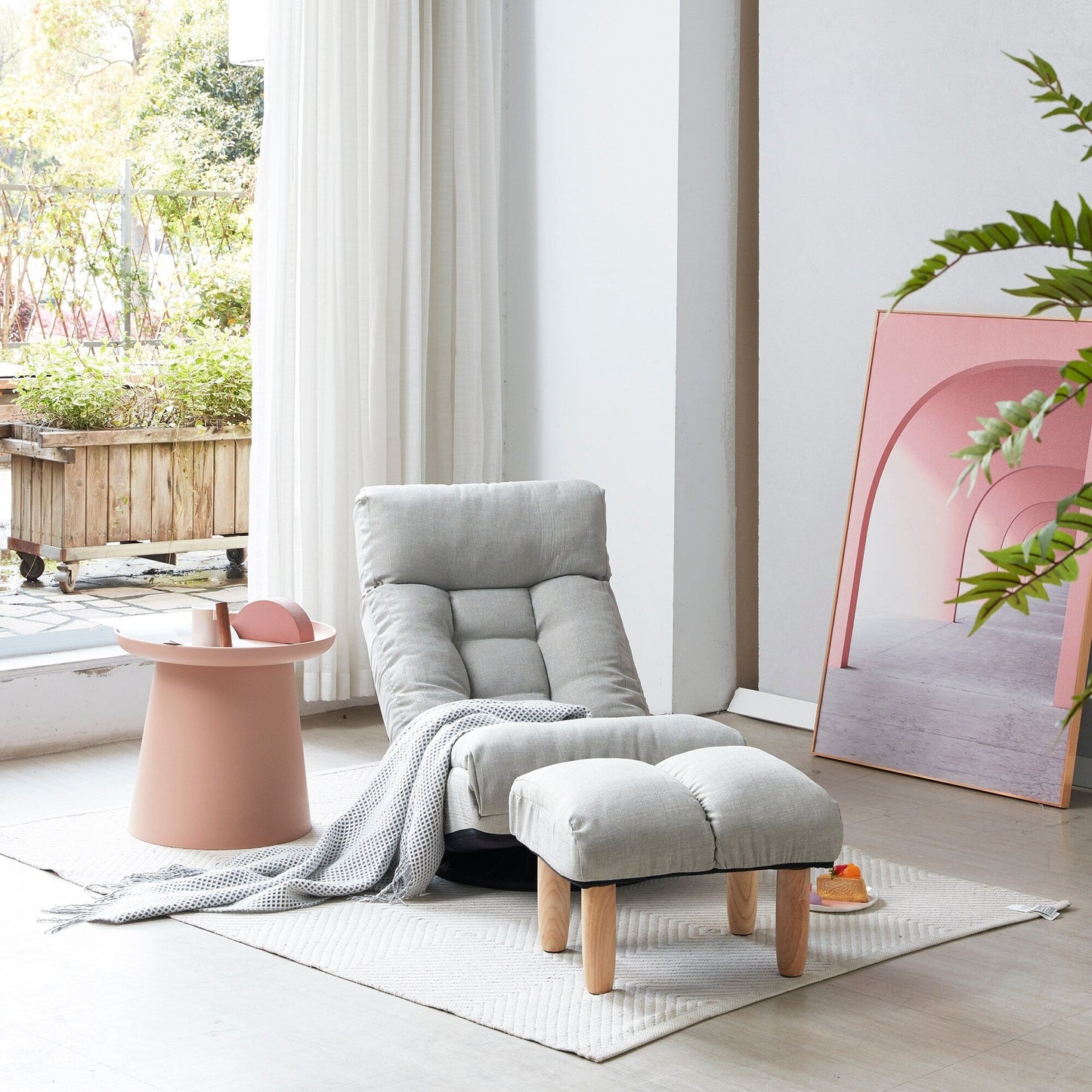 Poltrona reclinabile imbottita senza braccioli con poggiatesta regolabile e poggiapiedi