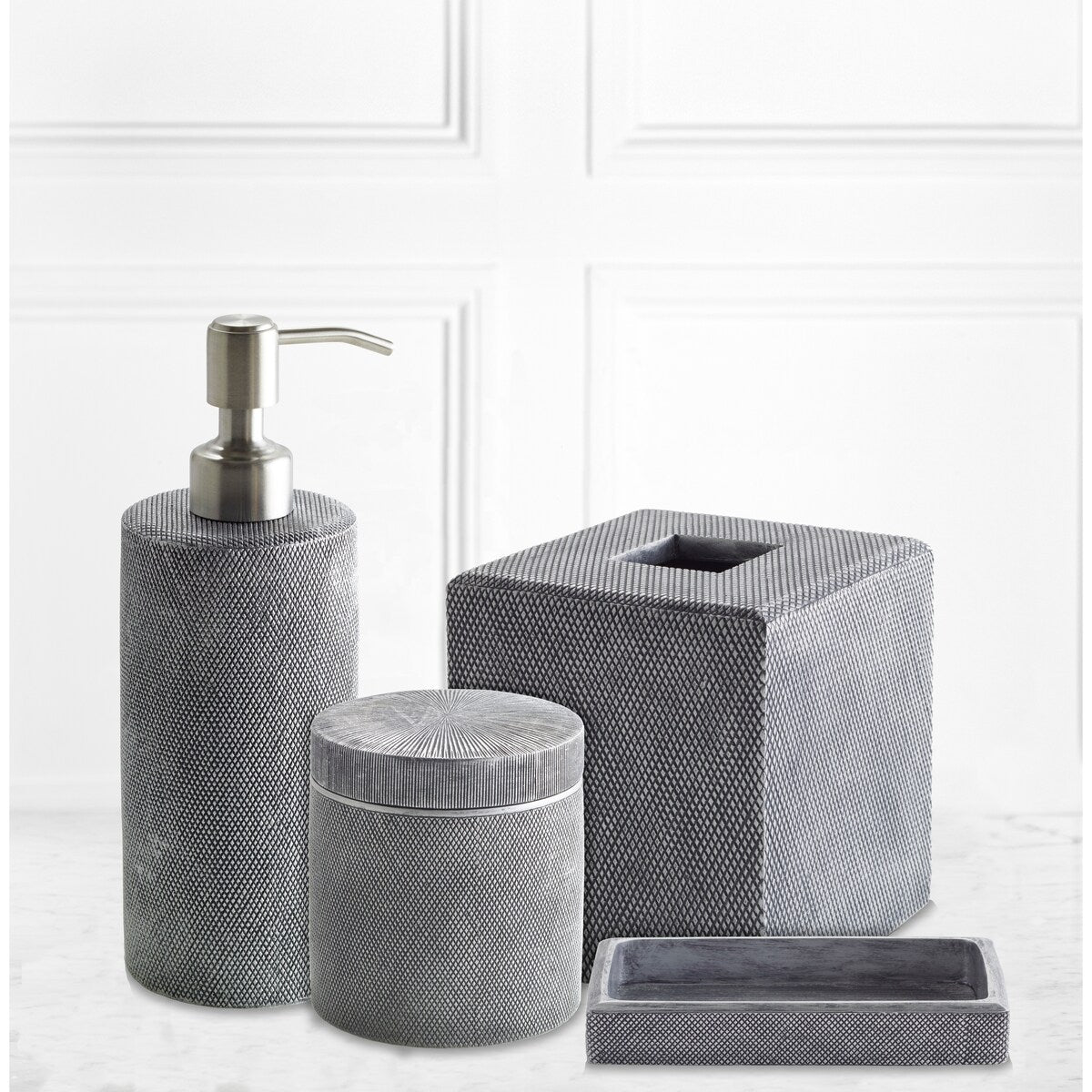 Collezione di accessori da bagno in rete Kassatex