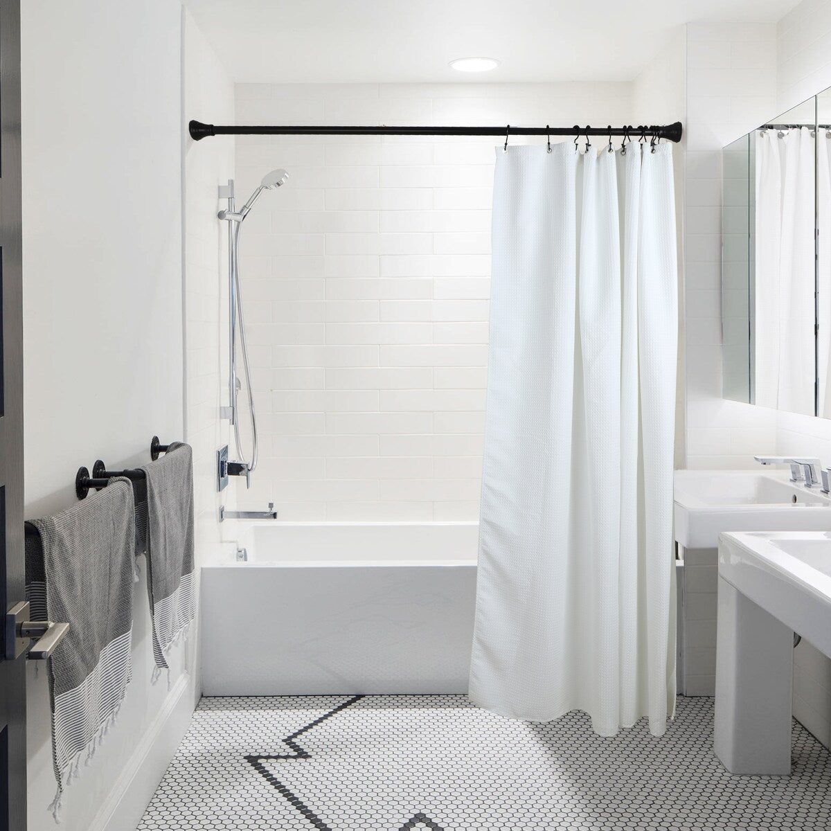 Ganci per tenda da doccia a doppio rullo Utopia Alley Deco Flat, nero opaco - nero opaco