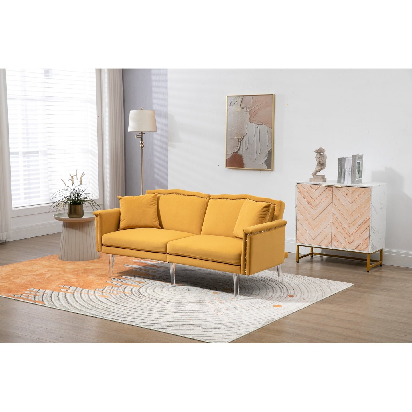 Divano letto a due posti con borchie rivestito in velluto e piedini in acrilico